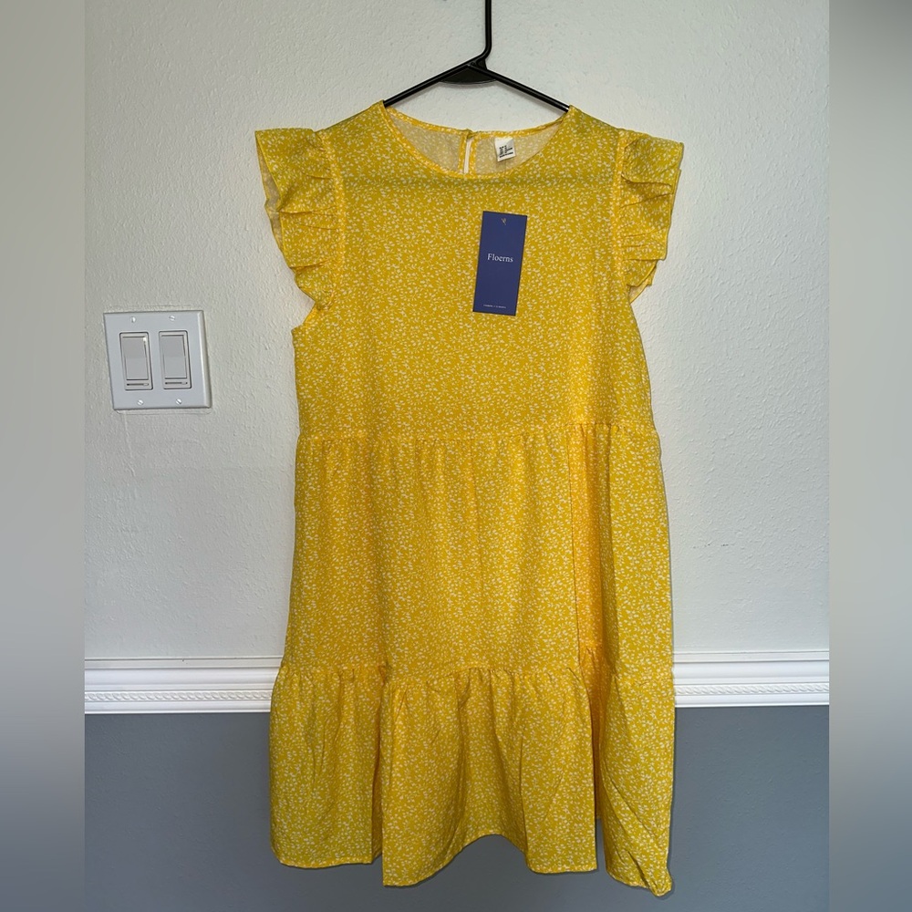 Yellow dress with flowers